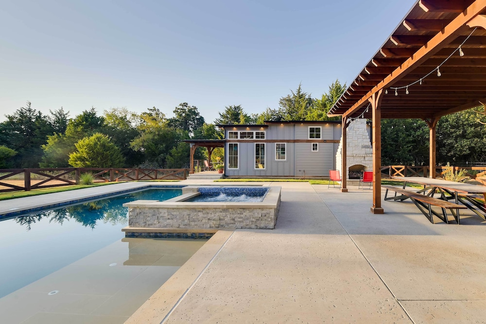 Shared Outdoor Pool & Patio: Whitney Retreat! view 3