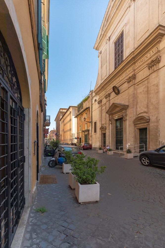 Via Giulia Charming Atelier Apartment photo 3