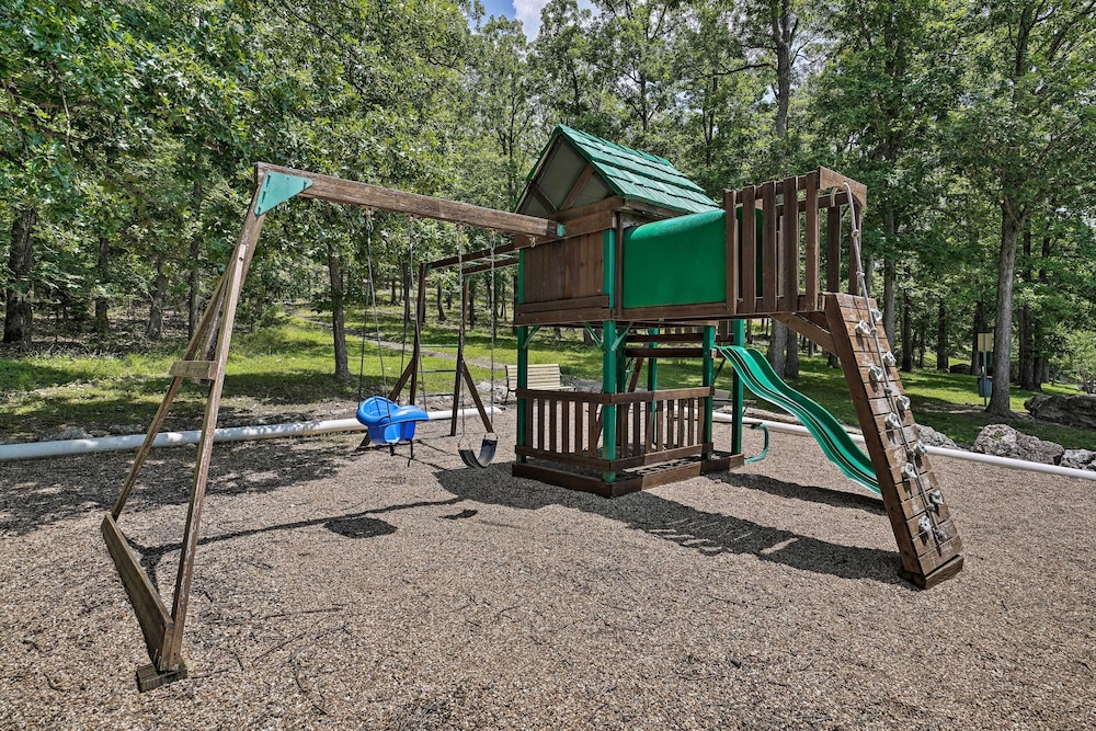 Community Perks: Scenic Osage Beach Condo!