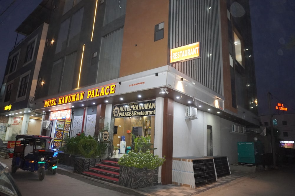 Hotel Hanuman Palace