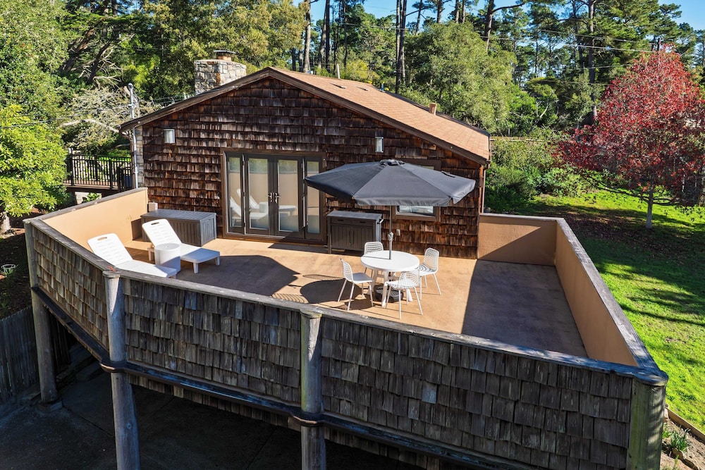 Sunridge Lookout by Avantstay Big Backyard Oasis + Patio, Central Location