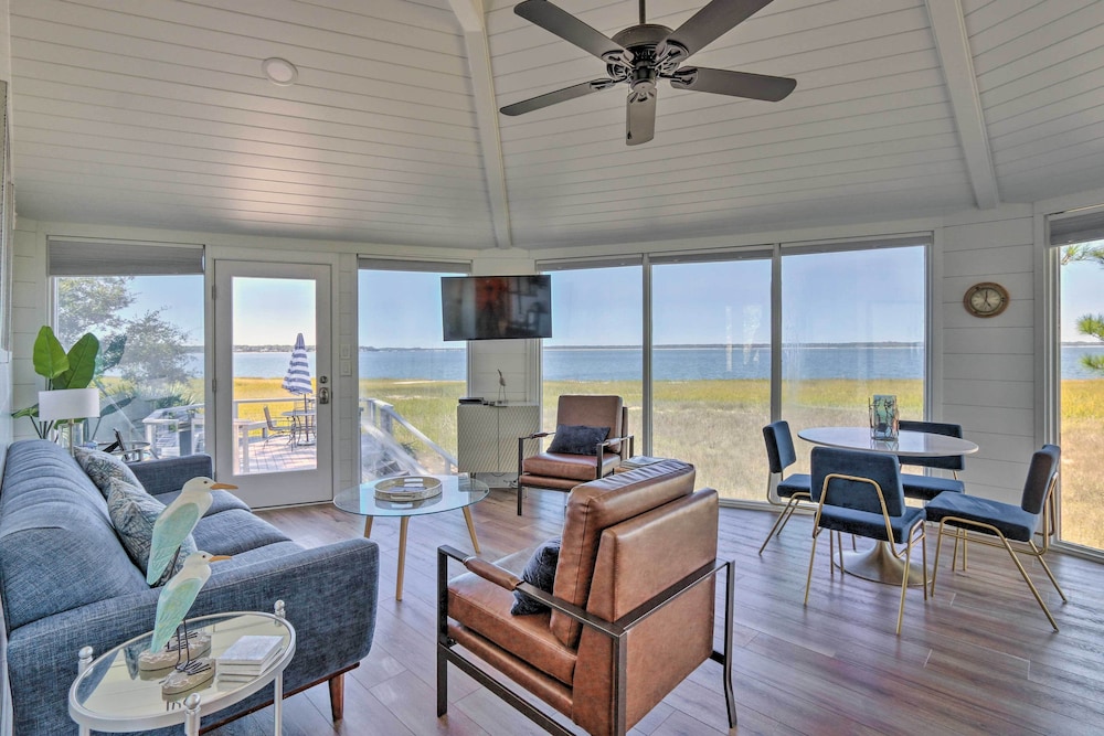 Ocean-view Treetop Escape w/ Fire Pit! view 5