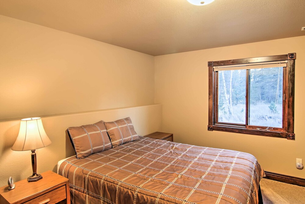 Black Hills Getaway w/ Deck - Near Hiking Trails! view 3
