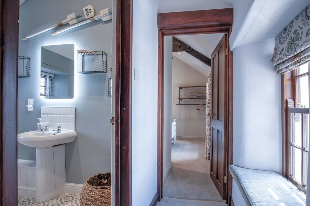 Tregoyr - 3 Bedroom Holiday Home - St Florence