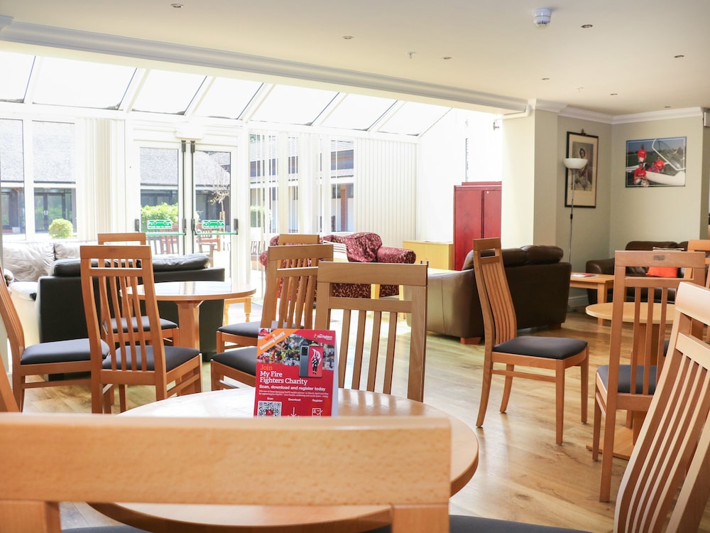 Flat 35 - Marine Court