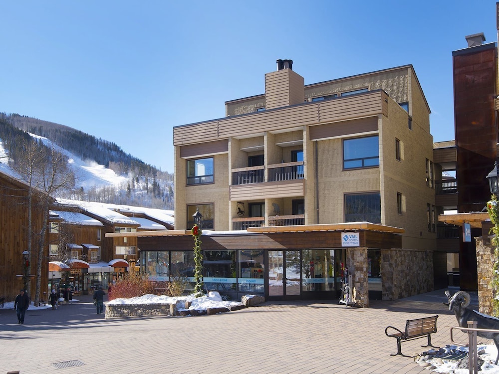Vail 21 Condo 501 view 2