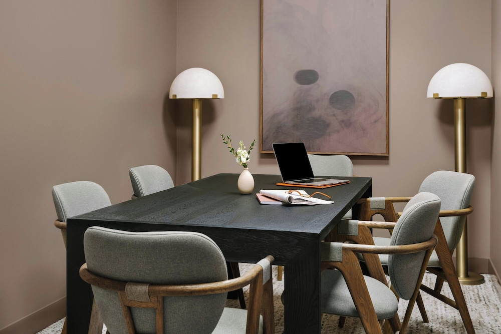 Sonder by Marriott Bonvoy Onterie Apartments Magnificent Mile