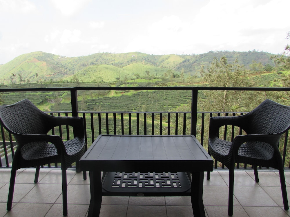 Falcon Crest Resort