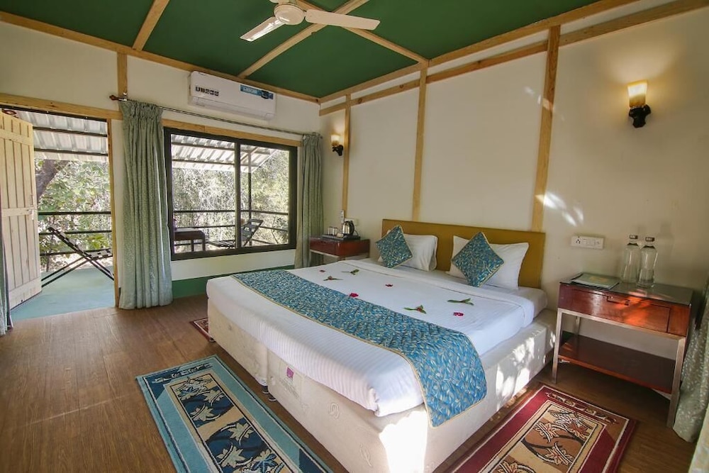 Wilderness camp Resort Pench