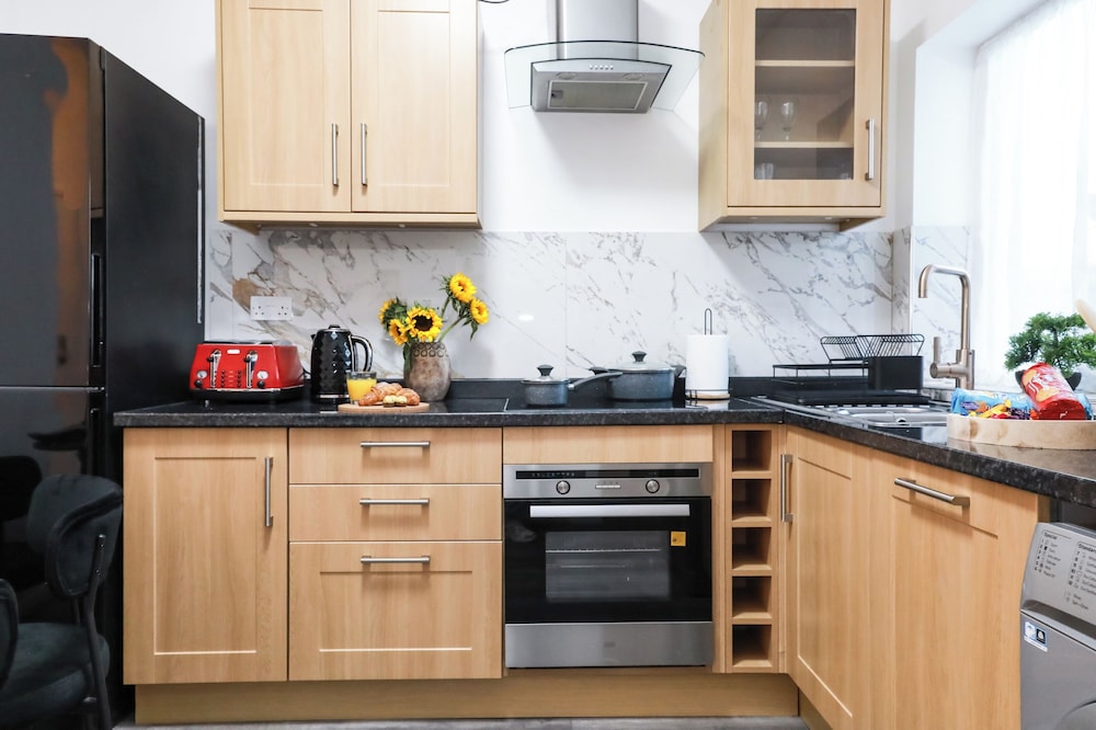Victoria Road Apartment in Stoke