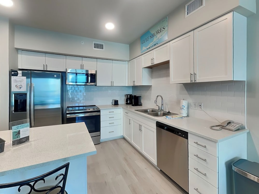 Sea Glass #313 by Southern Vacation Rentals