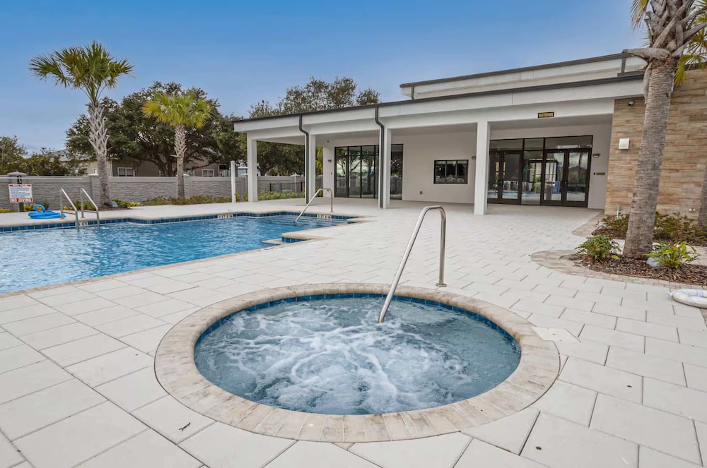 Chic Villa Domani Retreat 9ppl