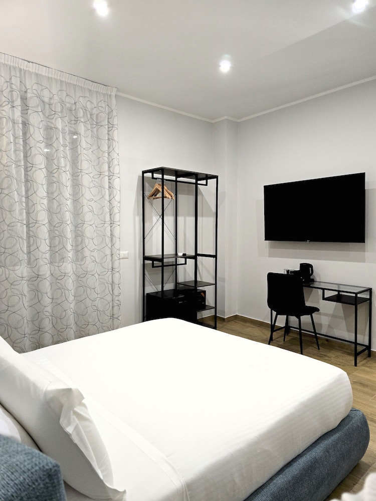 Ventuno Dei Luxury Suites - San Giovanni