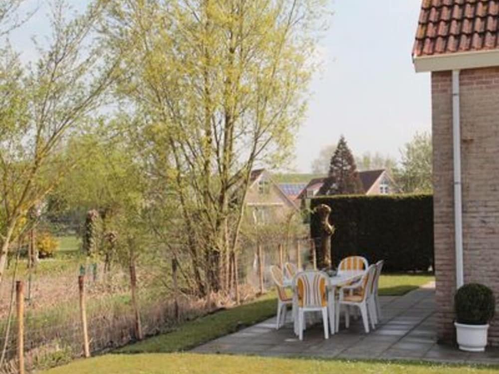 Appealing Bungalow With Garden