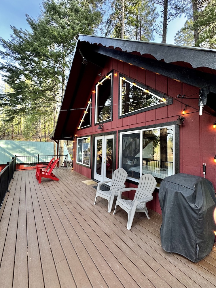 Riverhouse 3 Bedroom Home