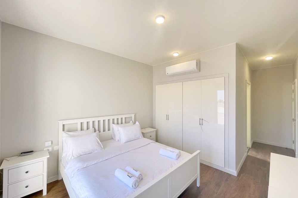 Xuru Stays I Genial 2 BDR w / Pool Access @ Cyan El Gouna