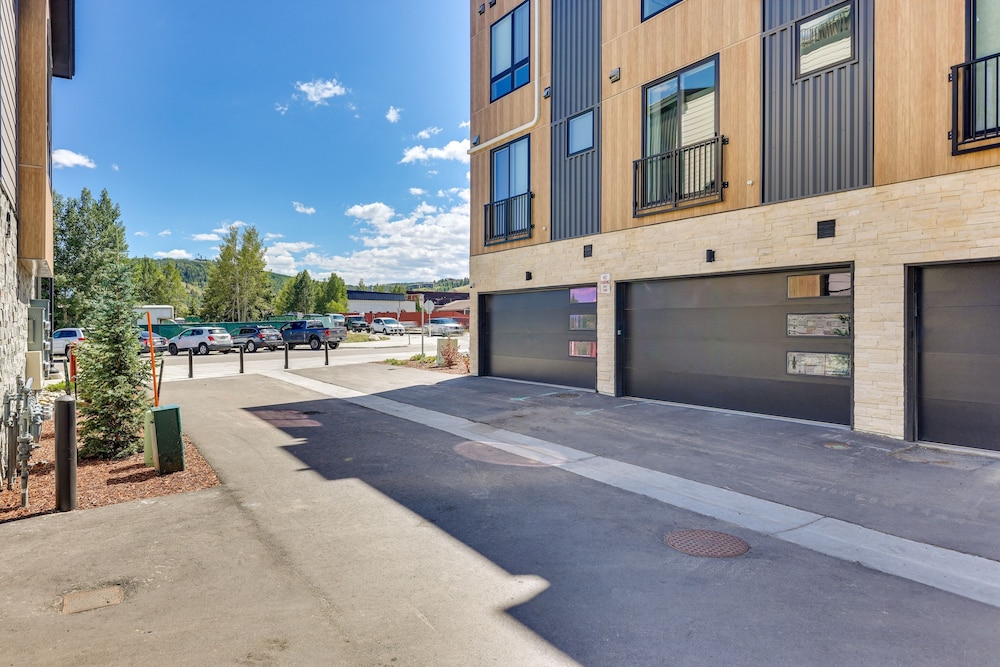 310d 4th Street 2 Bedroom Townhouse view 3