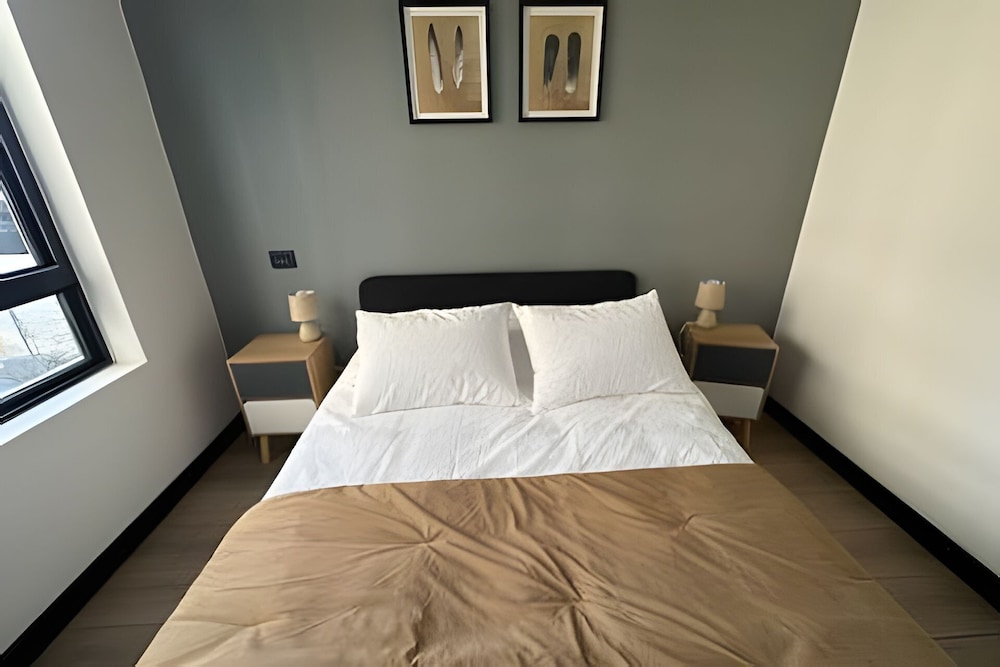 Oceana Suites San Eugenio