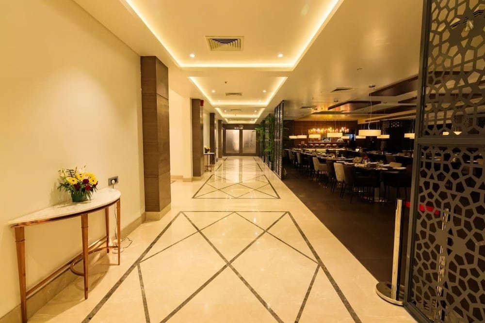 Amara Gateway Hotel