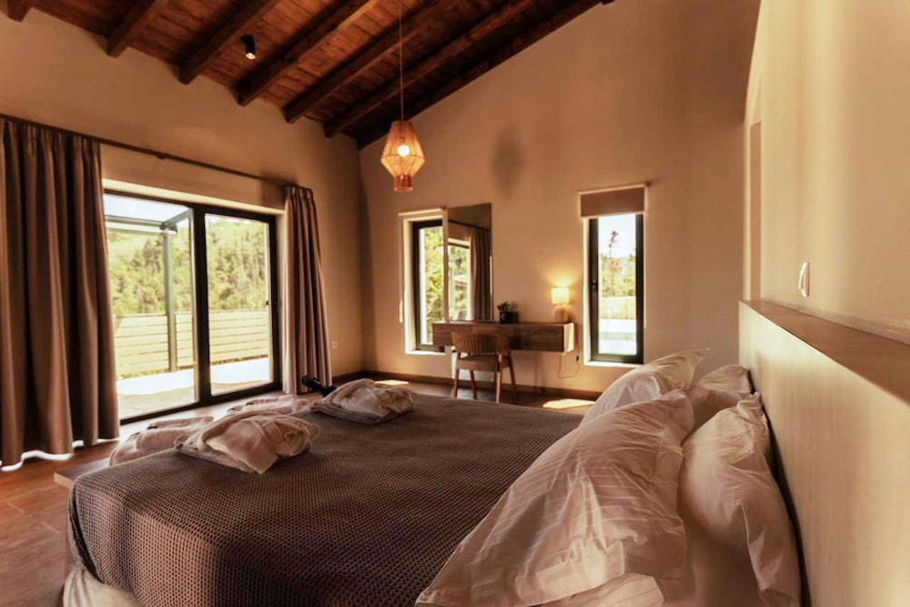 Villa Hill View Ena in Paxi
