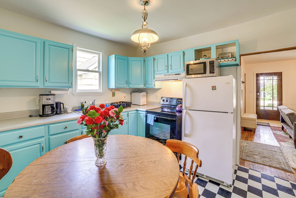 Steps to Lake Huron: Retreat w/ Yard in St Ignace