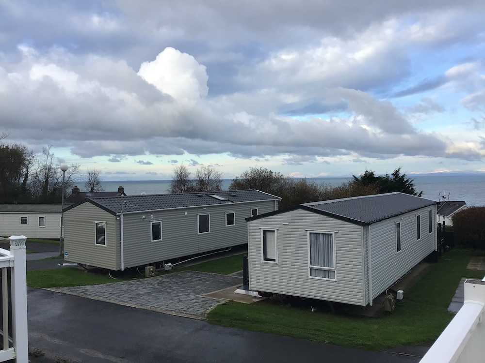 Newquay Haven Caravan 42x14 With Ocean Views