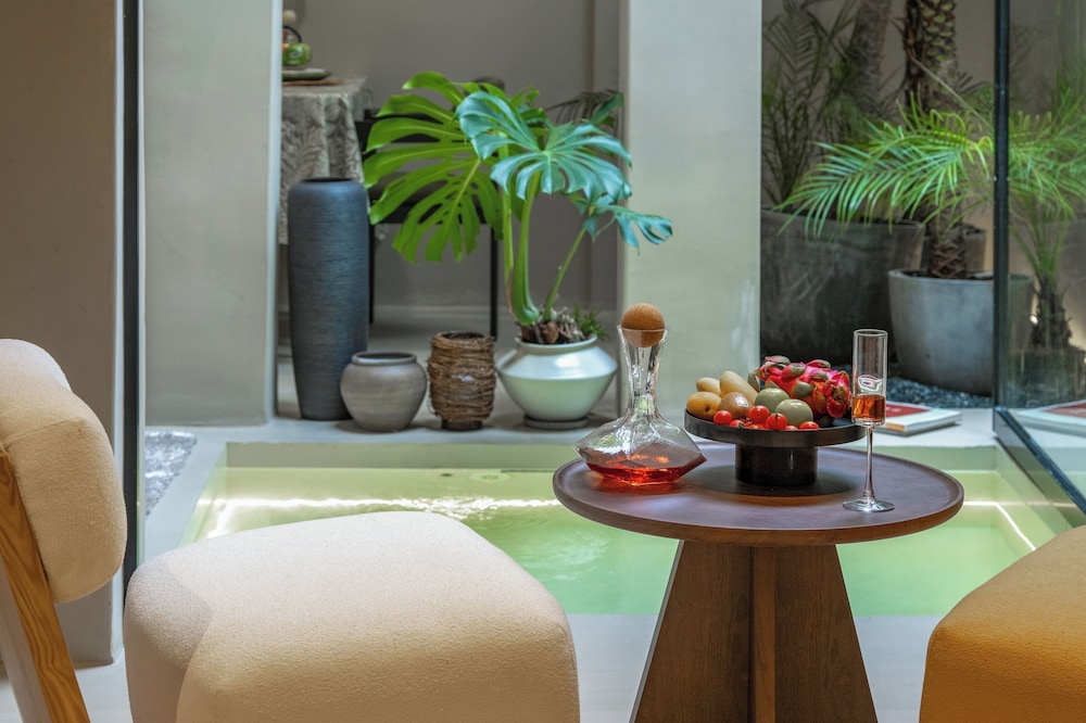 Jiangnanfu Bed and Breakfast