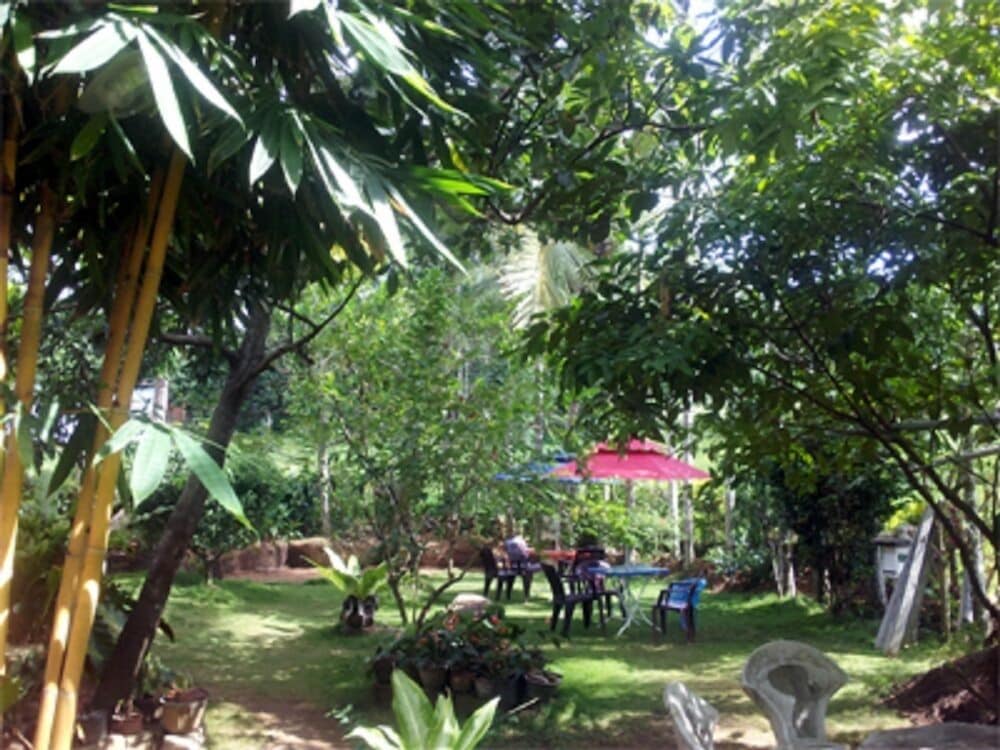Riveston Holiday Home Stay