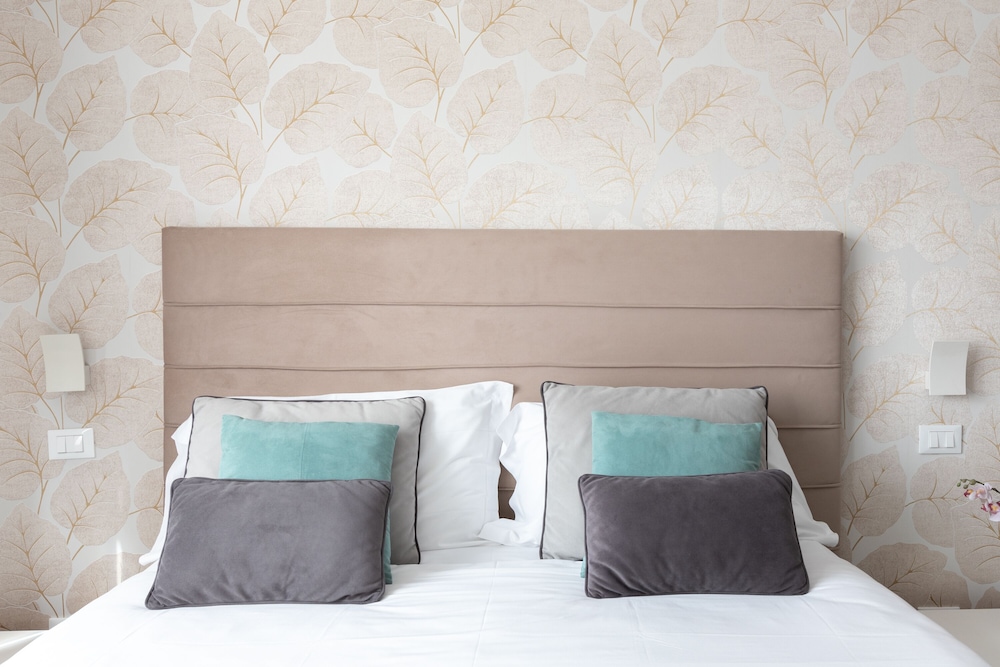 247 LuxuryRooms