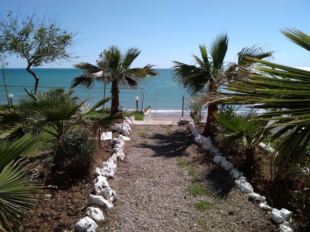 Mavi Cennet Camping Pansiyon