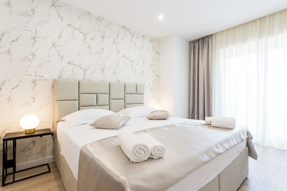 Shine of Life Luxury Rooms