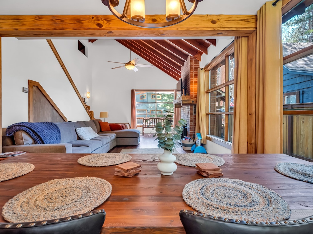 851h Tahoe Classic Cabin Near The Beach 2 Bedroom Cabin