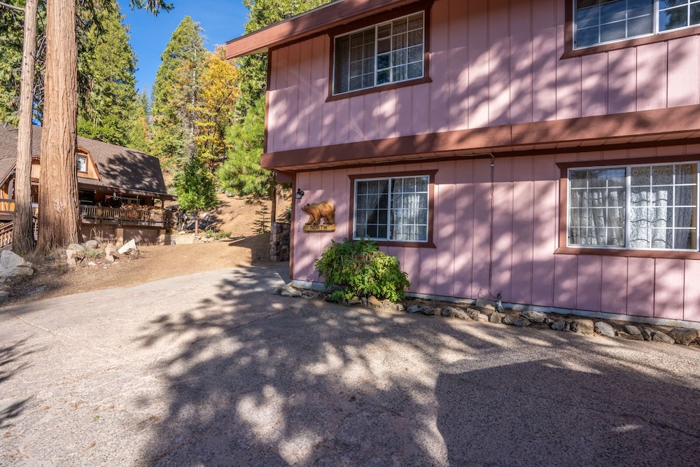 Cozy Bear North Quaint and Warm 2bd in Yosemite!
