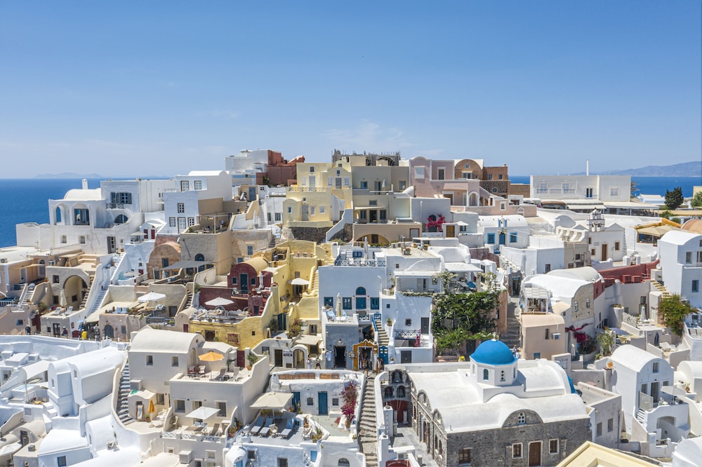 Caldera Houses