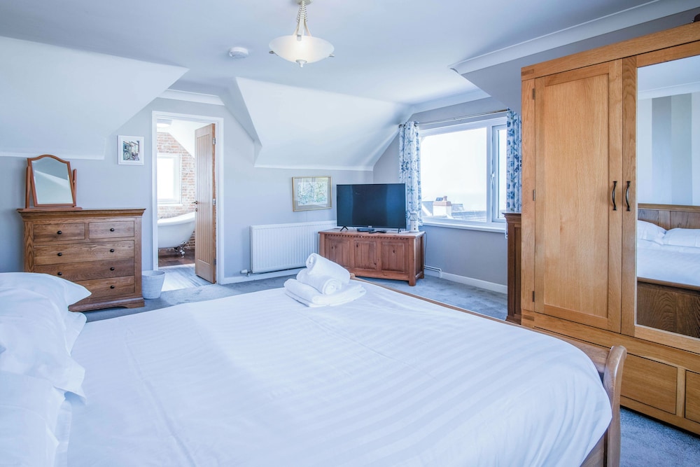 Carissima - 4 Bedroom House - Rhossili view 4