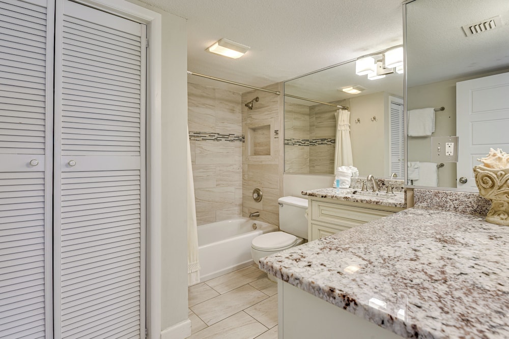Steps to Beach: Oceanfront w/ Panoramic Gulf Views