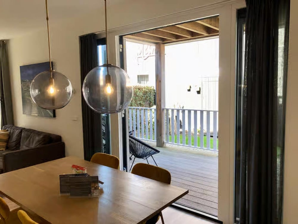 Beautiful Lodge Close to the Beach