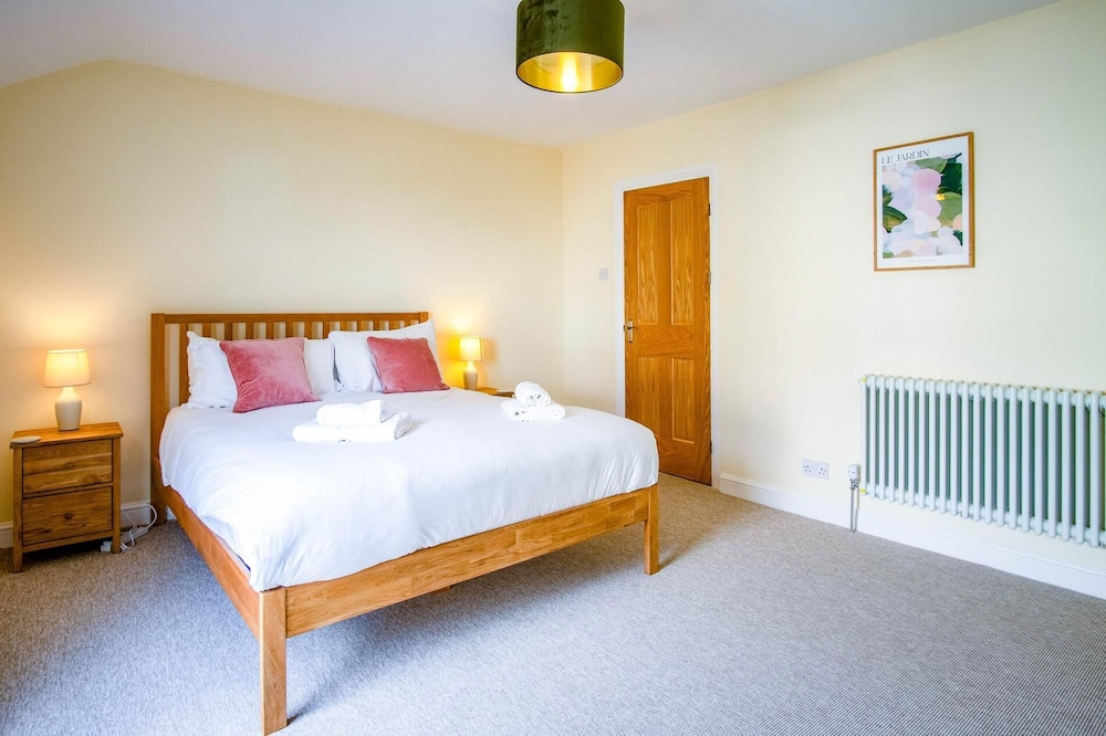 Woodville Road - 2 Bedroom House - Mumbles