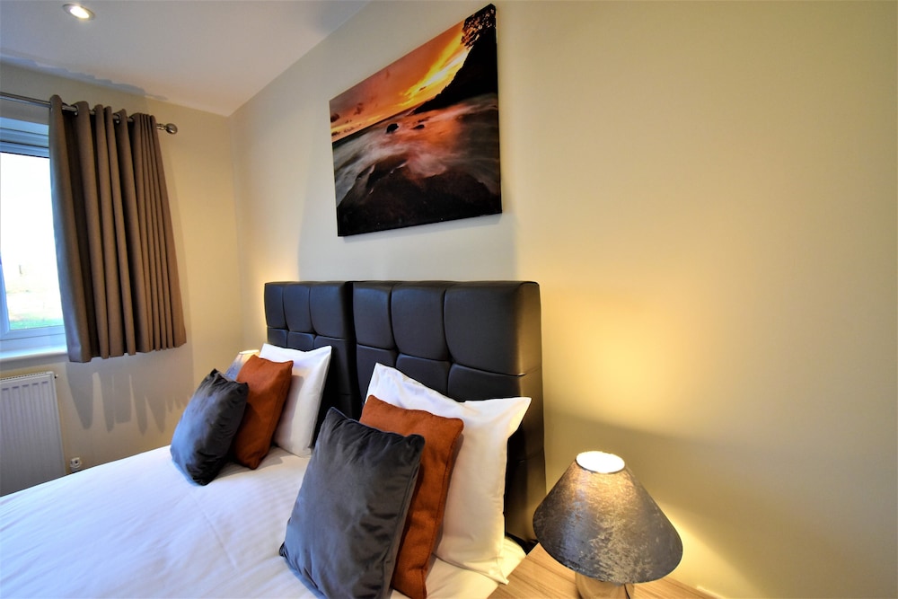 Heathrow Living Serviced Apartments by Ferndale