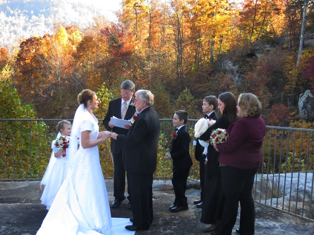 Monterey Vacations - Garden Inn Bed  Breakfast at Bee Rock - Property Image 8