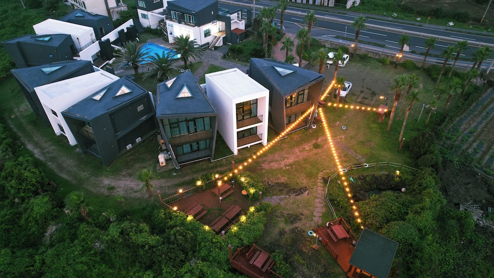 Yegerina Resort