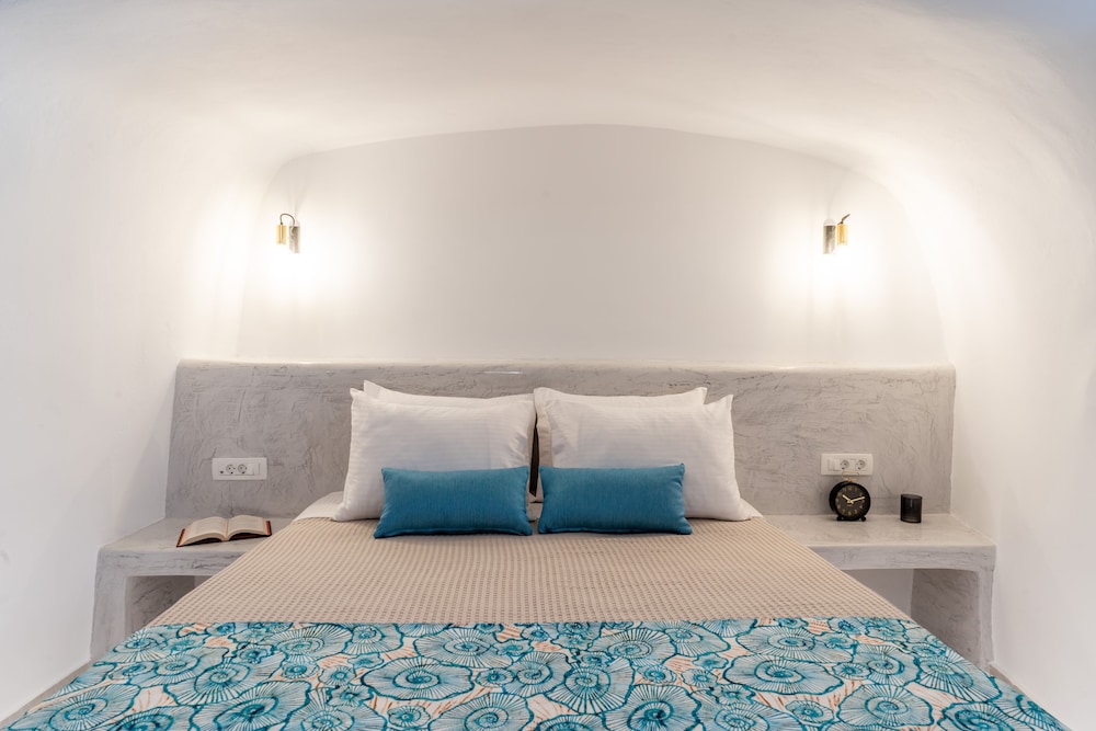 Wine and Yard Caves photo 4