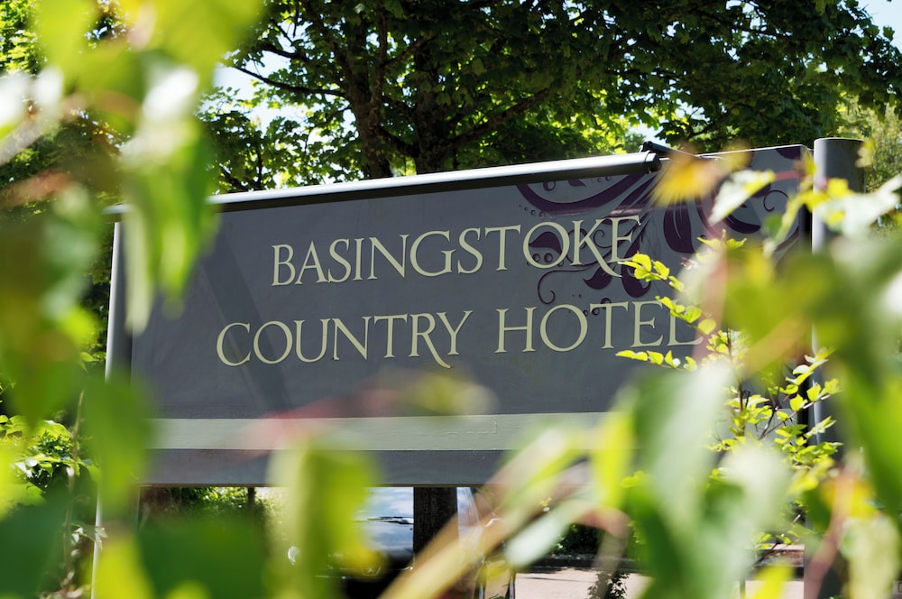 Hook Vacations - Britannia Basingstoke Country Hotel  Spa - Property Image 3