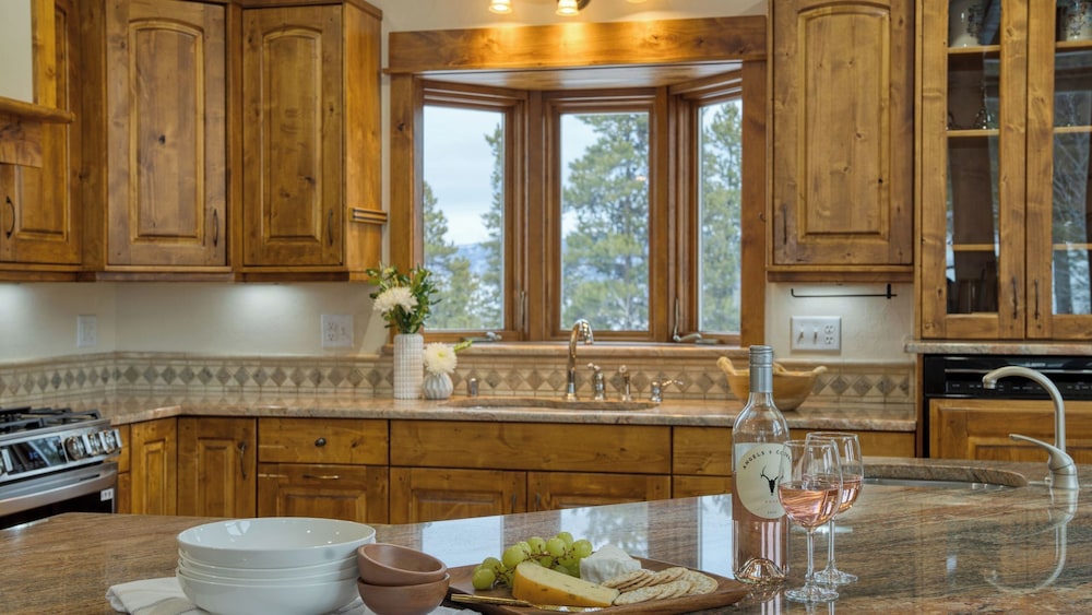 Skate Bowl, Hot Tub & Game Room Breckenridge Adventure Chalet by Avantstay