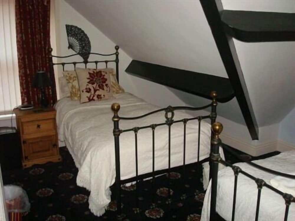 Photo 9