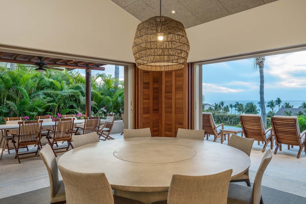 Four Seasons 2038 Teulu Golf Beach Club
