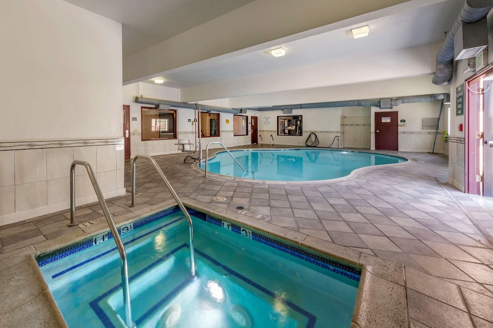 Redlands Vacations - Comfort Suites Redlands - Property Image 7