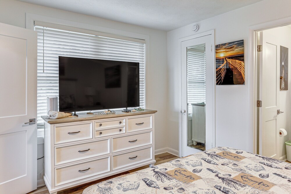 Walk to Ocean: Unit w/ Deck in Fernandina Beach!