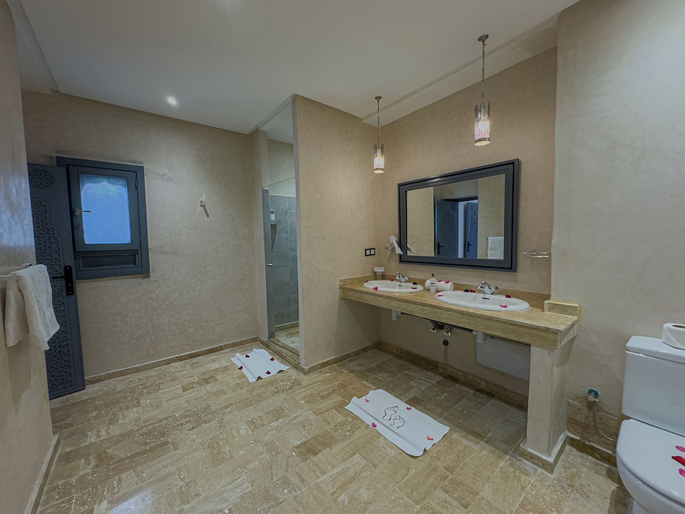 Riad Tonaroz Gold