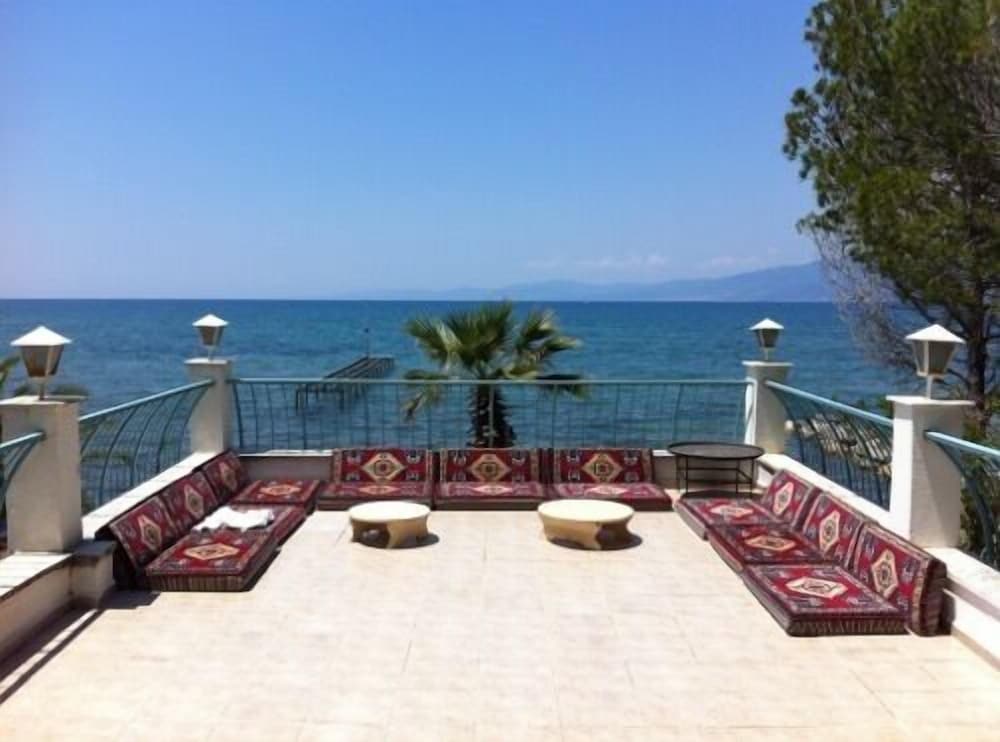 Altin Camp & Park Hotel